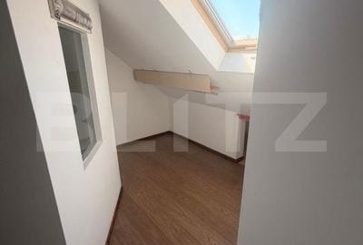 Casă cu 5 camere cu Teren 73 Mp în Central