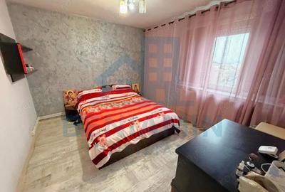 Apartament cu 3 camere semidecomandat în Calea București - 8