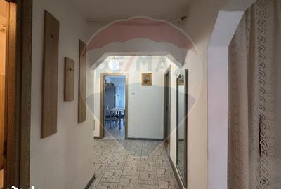 Apartament cu 3 camere decomandat, mobilat în Nord - 1