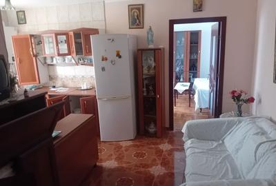 Garsonieră decomandată în Dărmănești - 8