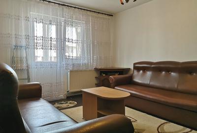 Apartament cu 2 camere semidecomandat, mobilat în Electroprecizia