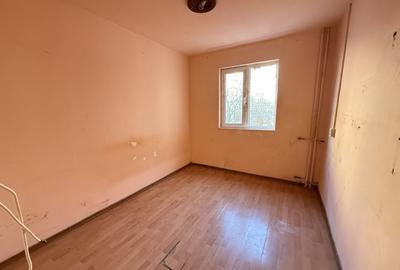 Garsoniera practica, 13 mp, etaj 2 - zona Girocului - 1