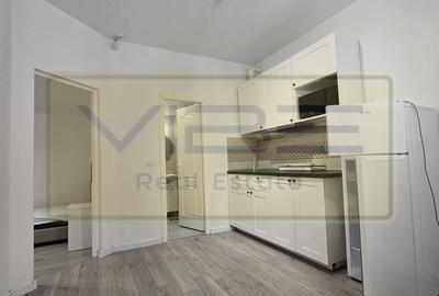 Apartament cu 3 camere semidecomandat, mobilat în Central - 14