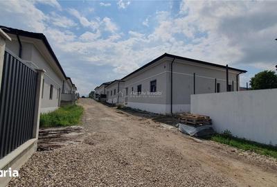 Casă cu 7 camere cu Teren 450 Mp în Central - 18