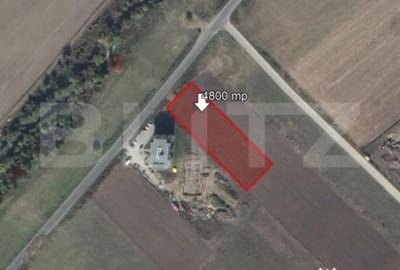 Teren de 4800 mp, în Cristian