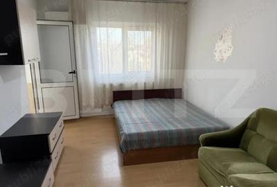 Apartament cu 3 camere decomandat în Dacia