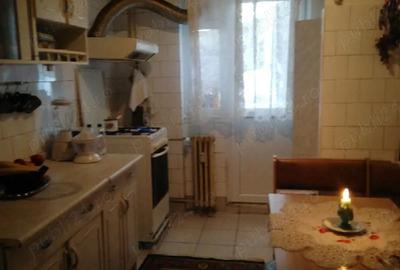 Apartament cu 2 camere decomandat în Republicii - 1