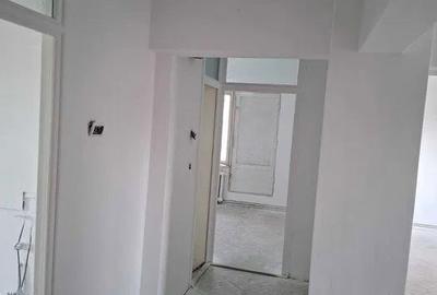 Apartament cu 3 camere în Unirii - 3