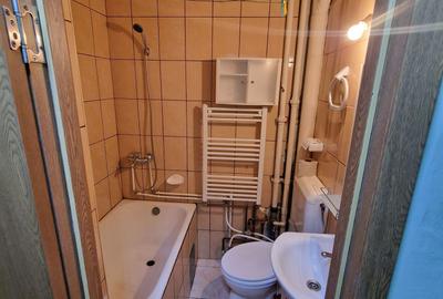Apartament cu 3 camere semidecomandat în Intim - 8