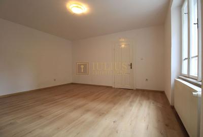 Birou, de 1 mp, în Complex Studențesc - 4