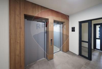 Apartament 3 camere - Tractorul- 73 mp, parcare si boxa - 18