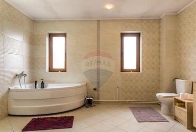 Casă cu 5 camere cu Garaj în Huedin - 5