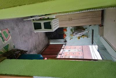 Apartament cu 4 camere decomandat în Vitrometan - 1