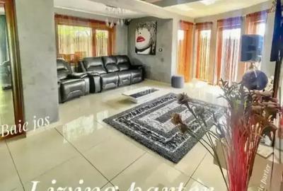 Casă cu 3 camere în Central - 4