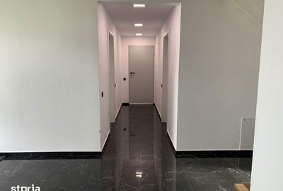 Casă cu 4 camere cu Teren 700 Mp în Jucu - 12