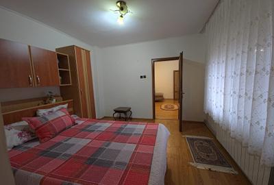 Casă individuală cu 4 camere cu Canalizare în Trocadero - 4