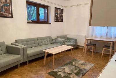 Renovat, 3 Camere in Vila, 3 minute Metrou Eroii Revolutiei Renovat, 3 Camere in Vila, 3 minute Metrou Eroii Revolutiei - 1