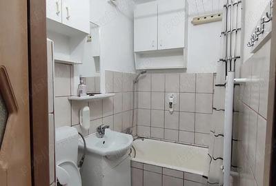 Apartament cu 2 camere semidecomandat, mobilat în Florilor - 2