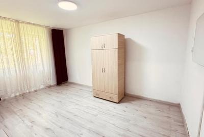 Apartament cu 2 camere decomandat în Astra - 3