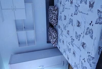 Vand apt 2 camere, etc 4, Aleea Plopilor - 7