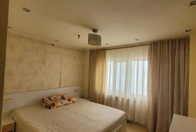 Apartament cu 2 camere nedecomandat în Craiovei