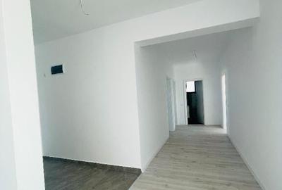 Casă cu 4 camere cu Teren 510 Mp în Balotești - 17