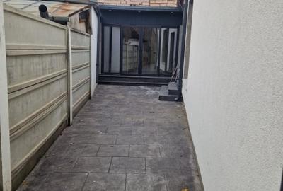 Casă individuală cu 3 camere cu Canalizare în Central - 7