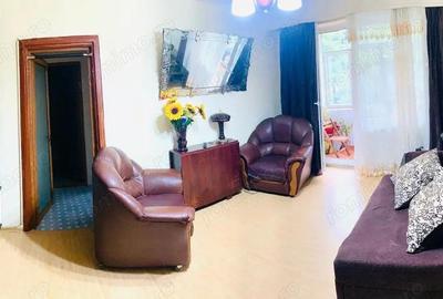 Zona Centrala Apartament 3 cam etaj 1 Se accepta schimb cu garsoniera - 1