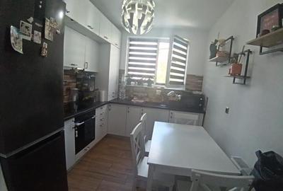 Republicii, bloc nou, 2 camere, etaj 2 - 2