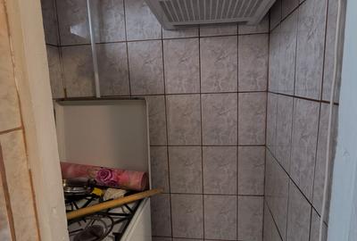 EXCLUSIV !GARA APARTAMENT CU 3 CAMERE , LIBER 79 MP PRET 149000 EURO - 12