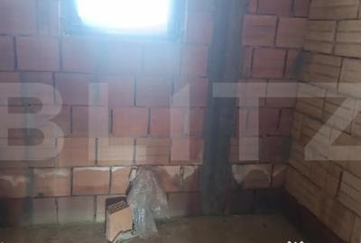 Casă cu 4 camere cu Teren 600 Mp în Dumbrăvioara - 8