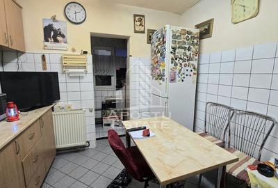 Apartament cu 2 camere decomandat în Lipovei