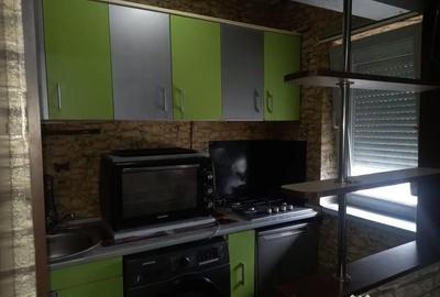 Garsonieră semidecomandată în Micro 14 - 1