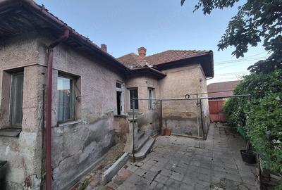 Casă cu 3 camere cu Teren 200 Mp în Decebal - 1