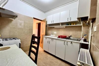 Apartament cu 2 Camere si Parcare in Astra - 11