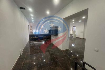 Spa?iu de inchiriat ultracentral ideal pentru afacerea ta! - 14