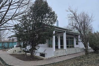 Casă cu 4 camere cu Teren 1200 Mp în Sud - 8