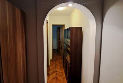 Apartament cu 3 camere semidecomandat, mobilat în Dacia - 18