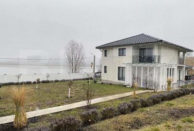 Casa de vacanta cu priveliste catre lac, 213 mp utili, 3500 mp teren cu livada - 12