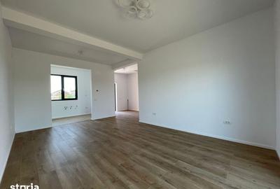 Casă cu 4 camere cu Teren 400 Mp în Domnești - 3