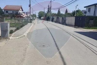 Teren de 440 mp, în Central