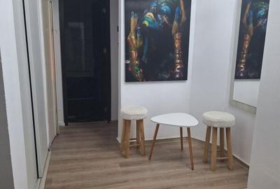 Apartament cu 2 camere decomandat în Turcinești