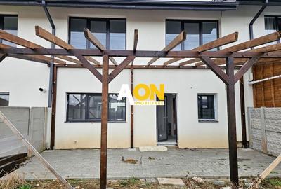 Casă cu 4 camere cu Canalizare în Micești - 2