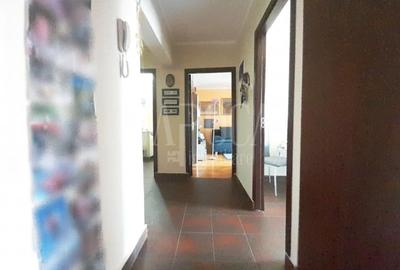 Apartament 3 camere de vanzare in Decebal-Dacia Oradea, Oradea - 3