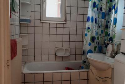 Apartament cu 3 camere semidecomandat în Dristor - 10