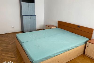 Apartament cu 4 camere decomandat în Central - 16
