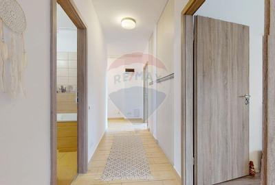 Apartament cu 2 camere decomandat, mobilat în Tractorul - 11