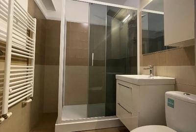 Vând ap 3 cam decom parter în vilă (P+2), în Faleză N, loc de parcare - 9