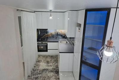 Apartament cu 2 camere decomandat în Berceni