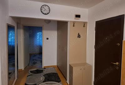 Inchiriez apartament cu 3 camere decomandat, mobilat si utilat in zona Lipovei - 1
